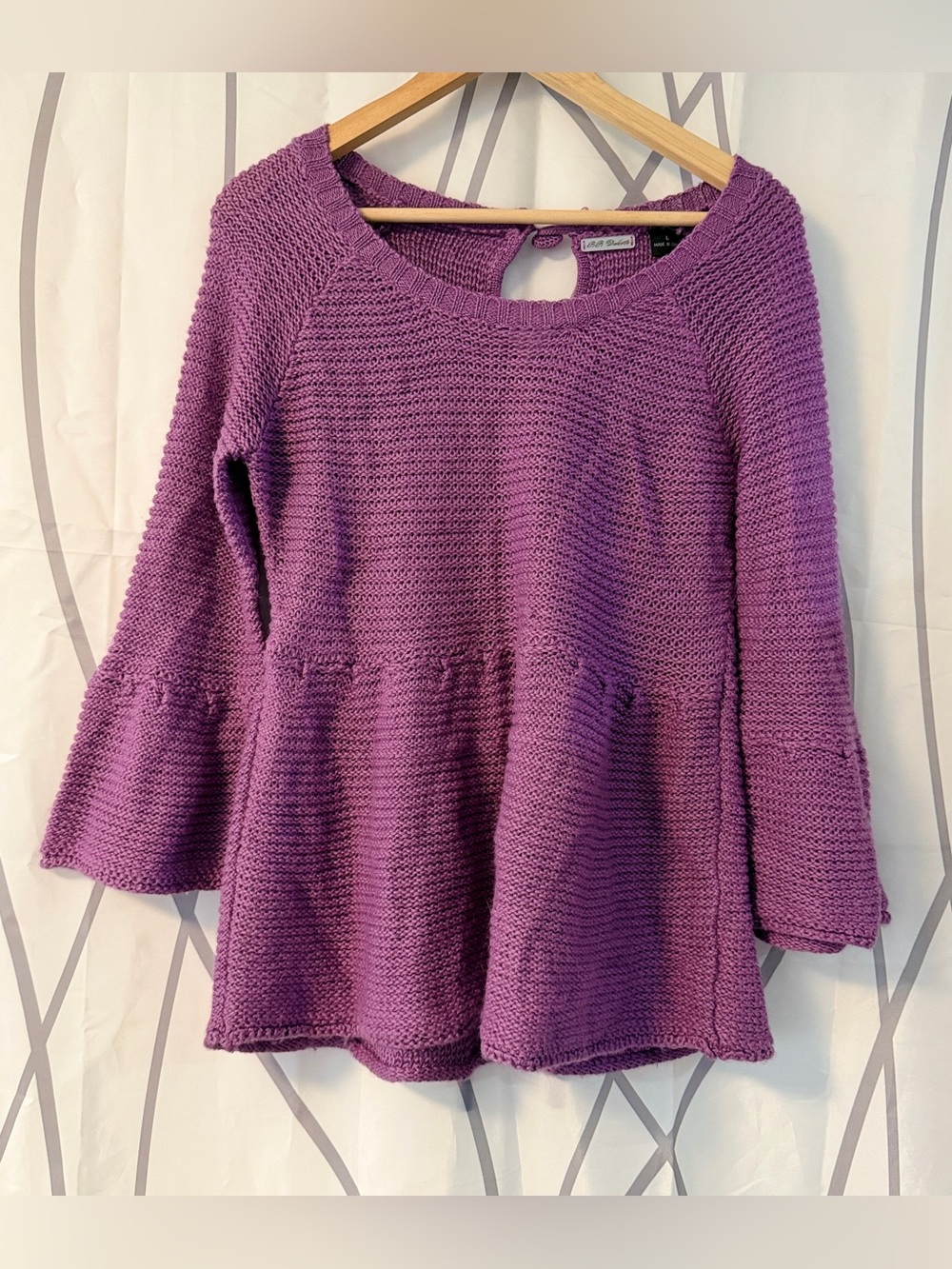 BB Dakota Purple Women’s Large Cottagecore fairycore Bell Sleeve Peplum Sweater